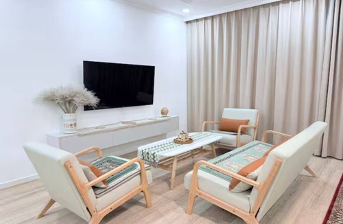 Downtown Ulaanbaatar Apartment | Tara Temple Studio: Cozy, Modern Retreat near Korean Embassy