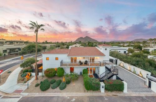 Camelback Park Estates House | The Casa Del Sol Experience - Old Town Villa