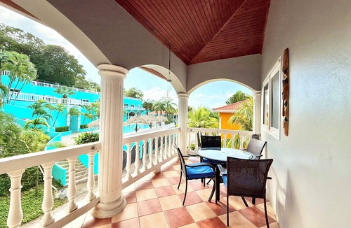 West End Apartment | The Colibri Lodge @ Sunset Villas, West End