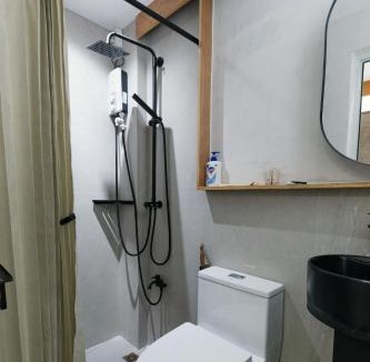 Makati Apartment | The Kin House - Stay in Art Poblacion