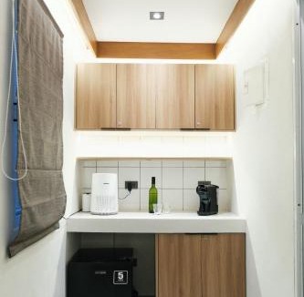Makati Apartment | The Kin House - Stay in Art Poblacion