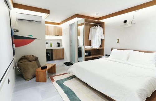 Makati Apartment | The Kin House - Stay in Art Poblacion