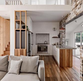Mollymook Beach House | The Loft @ Mollymook 70s Beach House