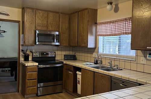 Lower Kingsbury House | The Meadow Drive Home In Beautiful Lake Tahoe Nevada, easy access - golf-hike