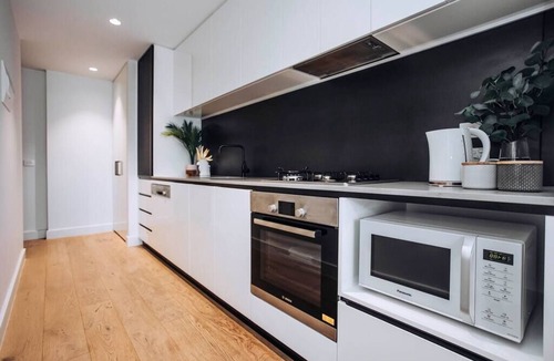 St. Kilda East Apartment | The Star of St Kilda