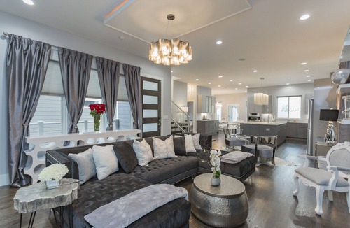 Buena Vista House | Treat Yourself To Luxury! 2 miles from Downtown with Private Pool!