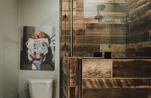 Merlin Apartment | Unique Stay Guest House | Cocktail & Tap-House