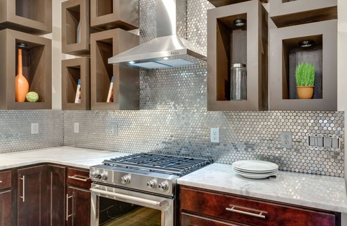 Buena Vista House | Updated: Bachelorette HQ + Roof Deck, Walk to Broadway 5bath, 3kings-12 twins