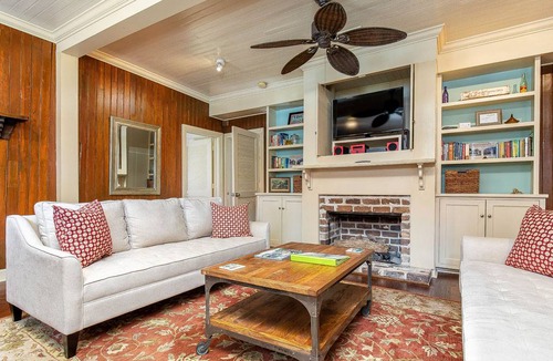 Old West Broad Neighborhood House | 127 m² House ∙ 3 bedrooms ∙ 8 guests