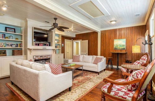 Old West Broad Neighborhood House | 127 m² House ∙ 3 bedrooms ∙ 8 guests