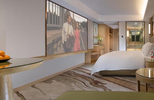 Hepingcun Hotel | Vienna International Hotel South Gate of Shenzhen International Convention and Exhibition Center