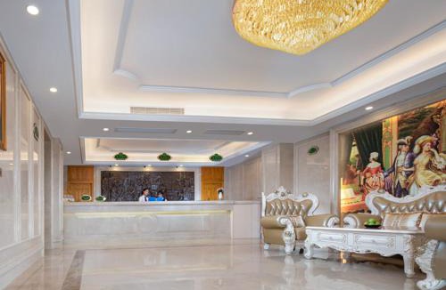 Huiyang Hotel | Vienna International Hotel Huizhou South Railway Station