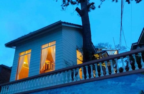 Da Lat Bed & Breakfast | Villa Đồi Gió Hú - View Hill in Center of Da Lat