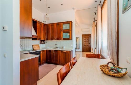 Serres House | Villa Acropolis Serres Next to Center (Parking)