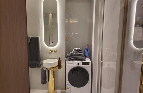 Chamkar Mon Condo | Vue Aston - Posh Condo With Amazing Views!