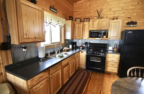 Monticello Cabin | W-W: Ranch Mountain Cabin, Cute and Quaint