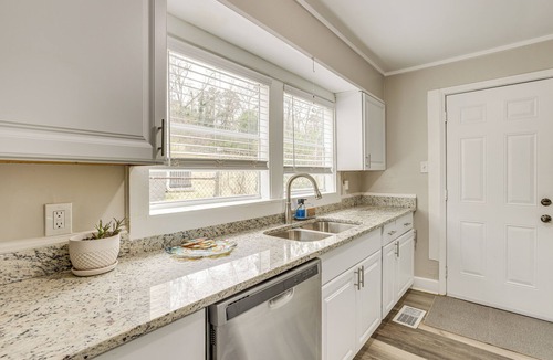 Crestline Heights House | Walk to Ruffner Mountain: Family Home w/Yard