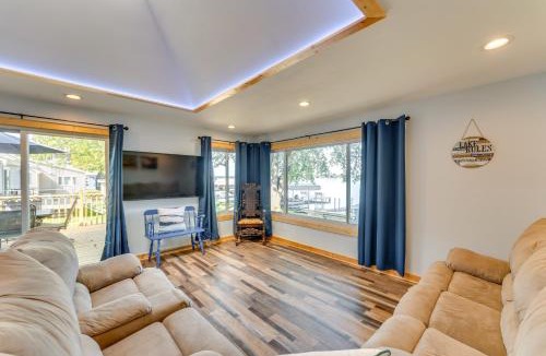 Lodi House | Waterfront Lodi Vacation Rental on Lake Wisconsin!