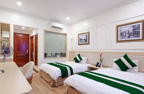 Thai Binh Hostel | White Palace Lam Son Hotel