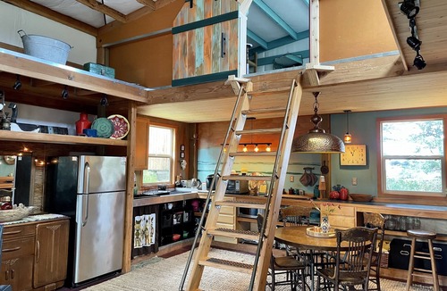 Gold Beach Cottage | Wild Coast Lookout offers privacy and a dramatic view of the Oregon Coast.