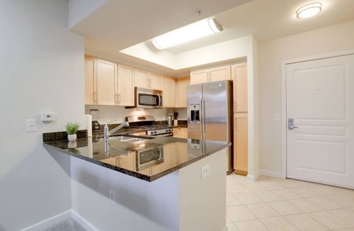 Aurora Highlands Apartment | Wonderful 1 BR Apt Located At Pentagon City