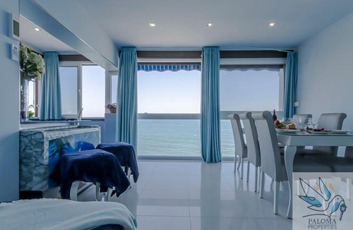 Benalmadena Costa Apartment | Wonderful beachfront apartment
