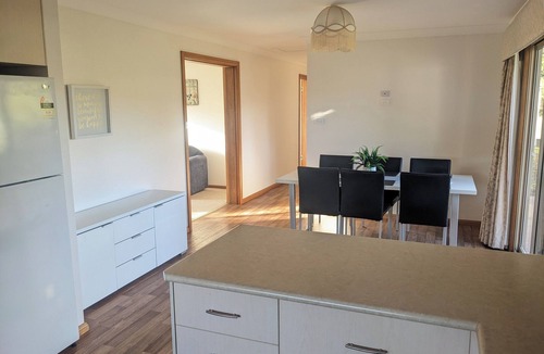 Yass House | Yass farmstay (house)