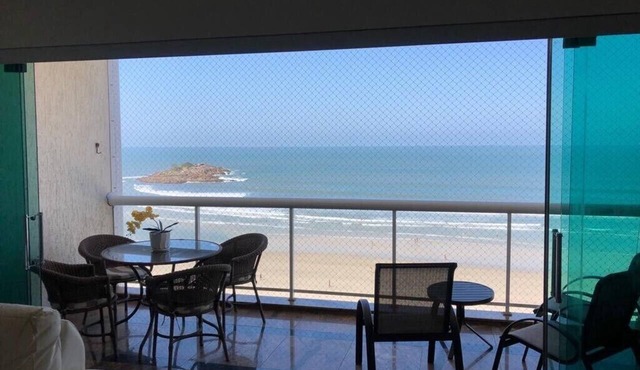 APARTMENT FACING THE SEA, HIGH STANDARD.