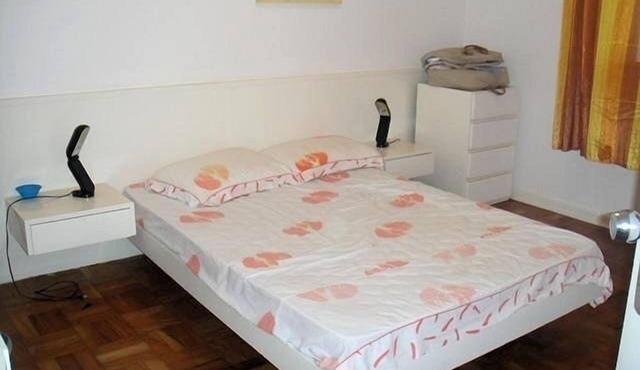 Beachfront apartment in Pitangueiras - 1 suite