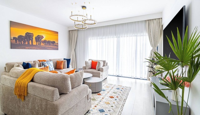 Cosy 2BR Kilimani. Heated Pool. Gym, Sauna. Near Yaya