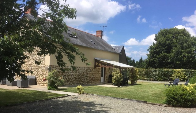 La Petite Guéhardière in HEDE-BAZOUGES