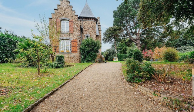 Villa la côte du chat 3★ direct. st malo-dinard in HEDE-BAZOUGES