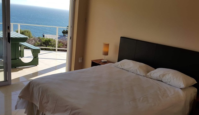 Whale Sights sea view end suite rooms
