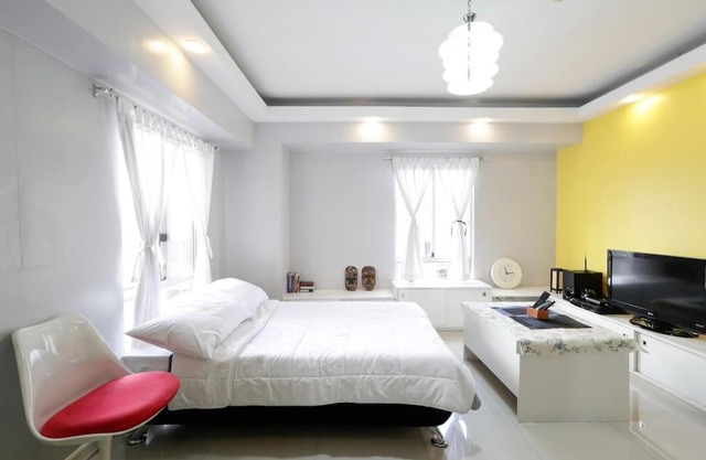 Avida Condo Near Naia For Up to 6 Guests