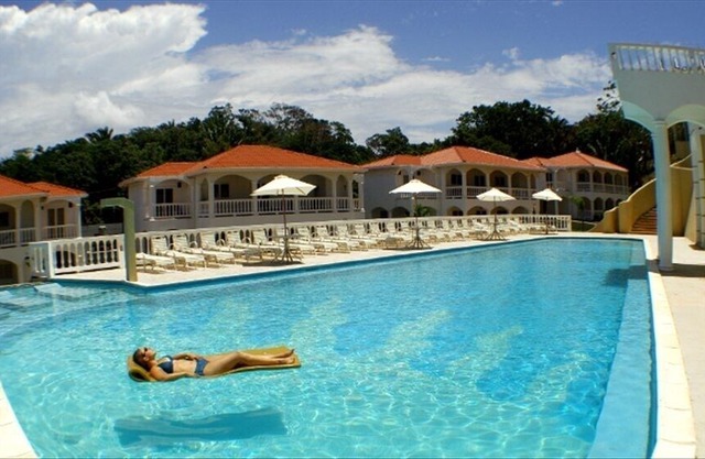 Best in Sunset Villas - 2 King Suites, Pool, Ocean & Sunset Views.