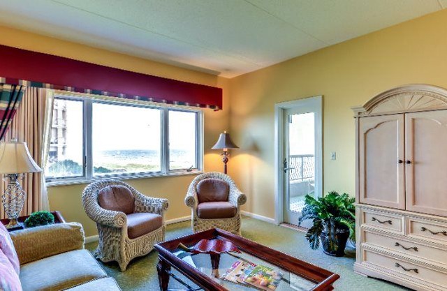 Cute and Cozy Condo on Amelia Island Plantation! Just steps from the beach!