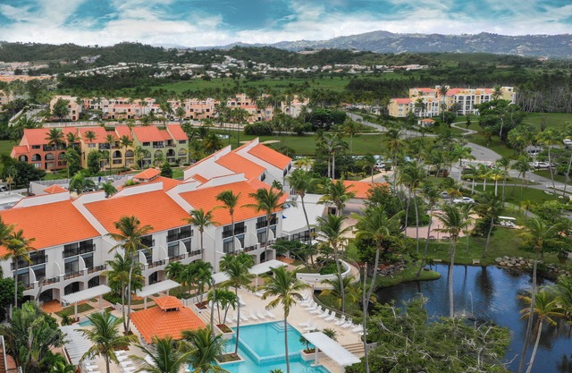 Wyndham Palmas Beach & Golf Resort