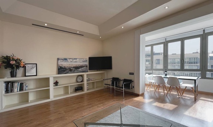 Sarria-Sant Gervasi Apartment | 130 m² Apartment ∙ 3 bedrooms ∙ 6 guests