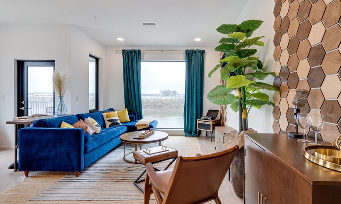 North Capitol Condo | 144 m² Condo ∙ 3 bedrooms ∙ 8 guests