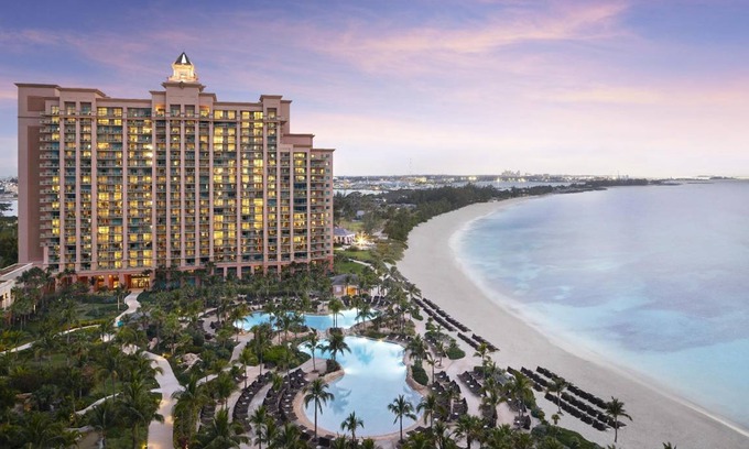 Paradise Island Resort | 160 m² Resort ∙ 2 bedrooms ∙ 127 guests