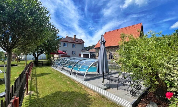 Neurazy Other | 192 m² Accommodation ∙ 4 bedrooms ∙ 10 guests