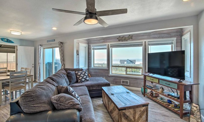Gold Beach House | 209 m² House ∙ 4 bedrooms ∙ 10 guests