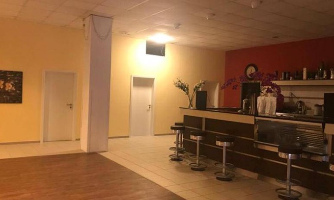 Kothen Hostel | 360 m² Hostel ∙ 28 guests