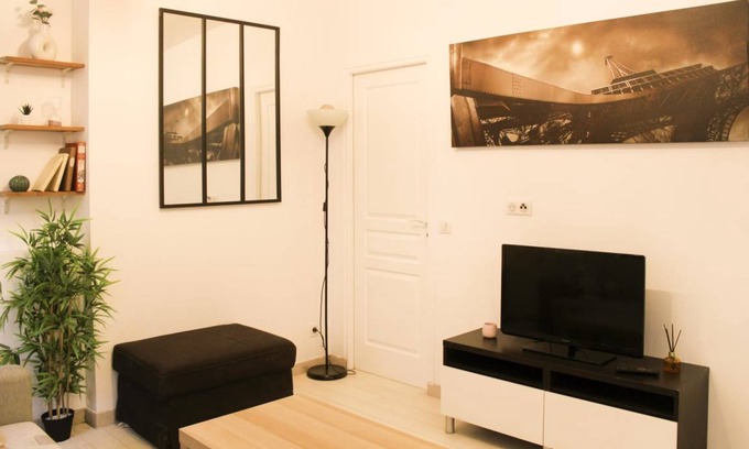 Quartier de la Chapelle Apartment | 38 m² Apartment ∙ 1 bedroom ∙ 4 guests