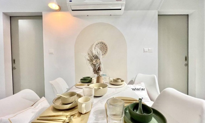 Taman Midah House | 868 m² House ∙ 2 bedrooms ∙ 8 guests