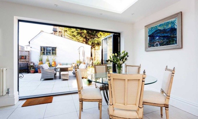 South Richmond Apartment | Apartment ∙ 2 bedrooms ∙ 4 guests