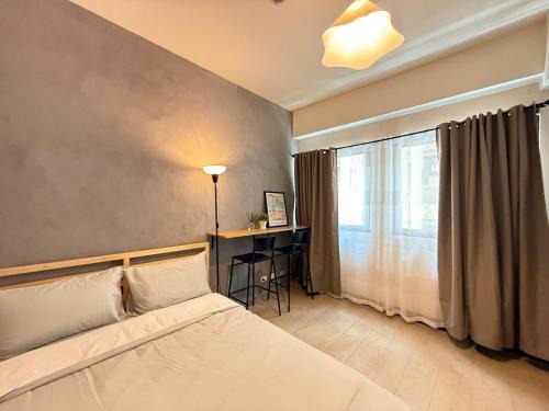 Salcedo Village Apartment | Cozy Studio in Salcedo Village Makati