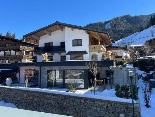 Bramberg am Wildkogel Apartment | Ferienwohnung Soller