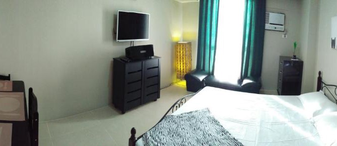 San Dionisio Apartment | GatsAir Avida