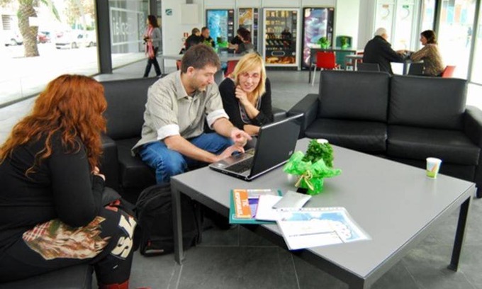 El Prat de Llobregat Hostel | Hostel ∙ 8 guests